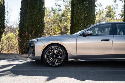 2023 BMW 760 i xDrive