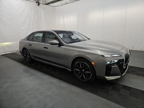 2023 BMW 760 i xDrive