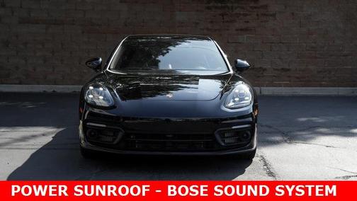 2022 Porsche Panamera 4 Platinum Edition