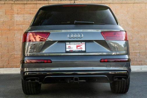 2019 Audi Q7 45 Premium Plus