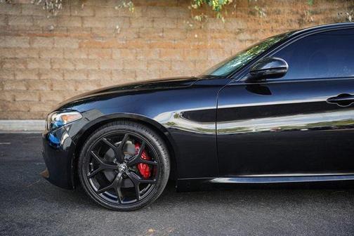 2020 Alfa Romeo Giulia Base