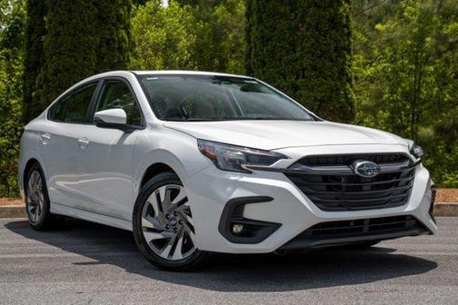 Crystal White Pearl 2025 Subaru Legacy Limited