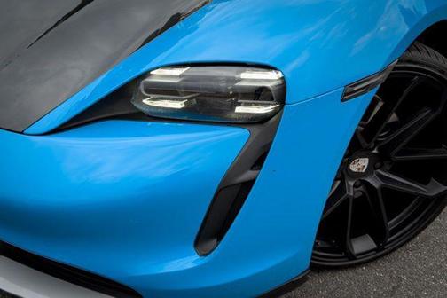 2022 Porsche Taycan 4