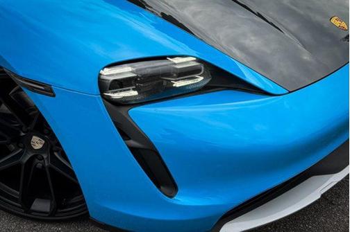 2022 Porsche Taycan 4