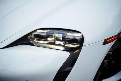 2022 Porsche Taycan Base