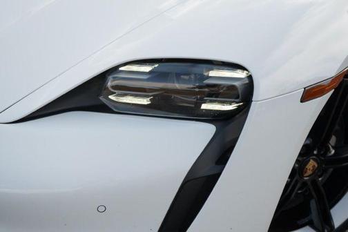 2022 Porsche Taycan Base