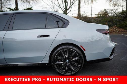 2023 BMW 760 i xDrive