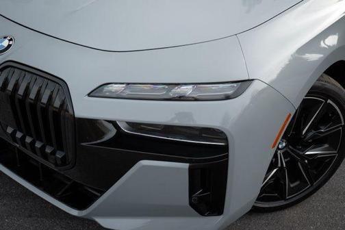 2023 BMW 760 i xDrive