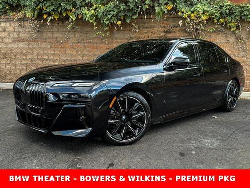 2024 BMW 750e i xDrive