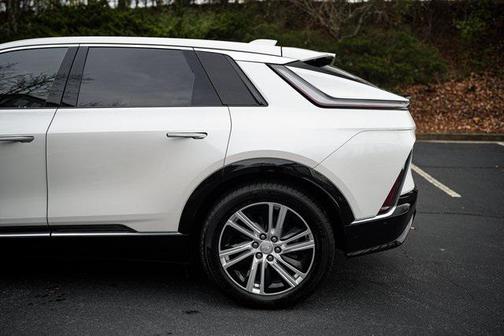 2024 Cadillac LYRIQ Tech