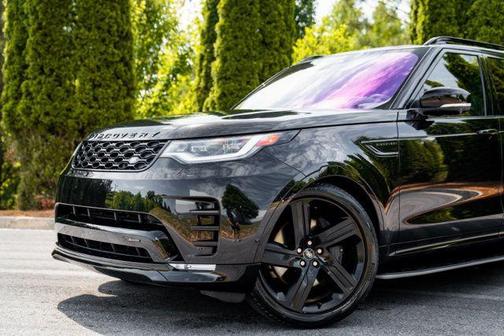 Santorini Black Metallic 2023 Land Rover Discovery P360 HSE R-Dynamic