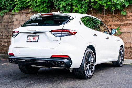 2022 Maserati Levante Modena