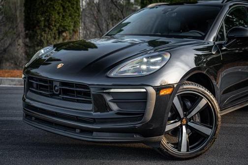 2023 Porsche Macan T