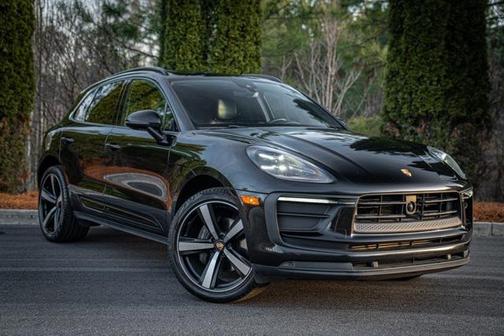 2023 Porsche Macan T