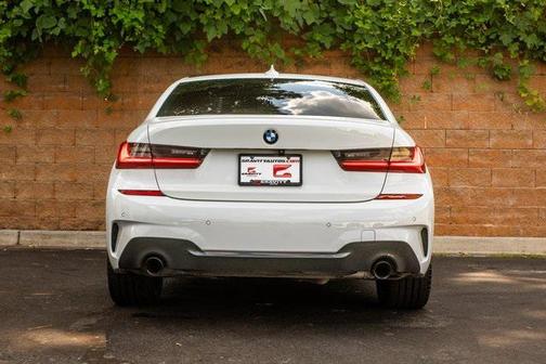 2022 BMW 330 330i