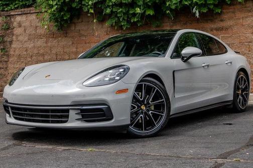 2020 Porsche Panamera Base