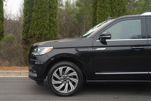 2023 Lincoln Navigator Reserve