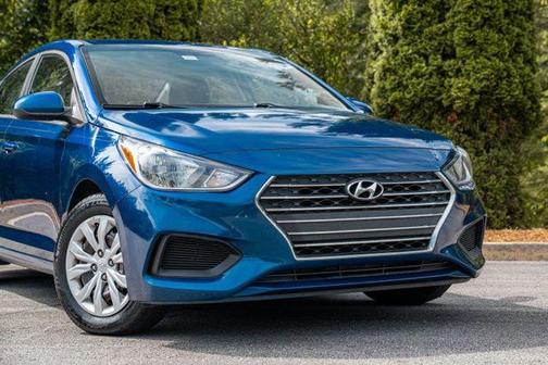 Admiral Blue 2020 Hyundai Accent SE