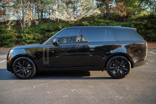 2023 Land Rover Range Rover P530 SE