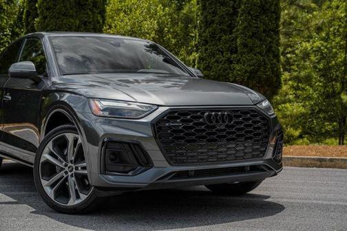 Daytona Gray Pearl Effect 2023 Audi Q5 45 S line Premium Plus