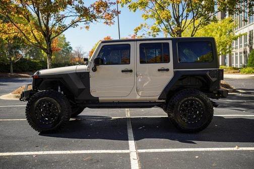 2016 Jeep Wrangler Unlimited Sahara