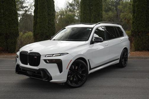 2025 BMW X7 M60i