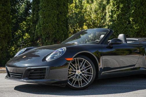 Jet Black Metallic 2019 Porsche 911 Carrera