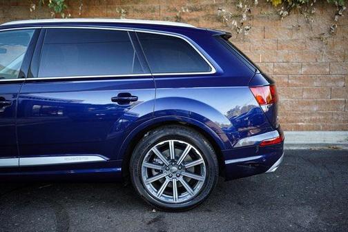 2019 Audi Q7 55 Premium Plus
