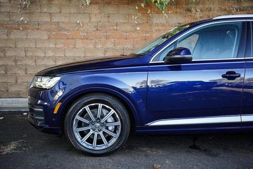 2019 Audi Q7 55 Premium Plus