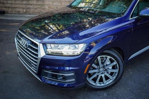 2019 Audi Q7 55 Premium Plus