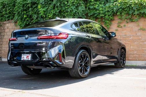 2024 BMW X4 M40i