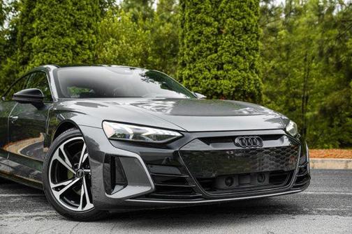 Daytona Gray Pearl 2022 Audi e-tron GT Premium Plus