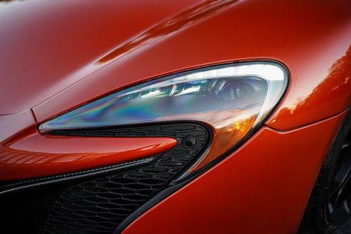 2016 McLaren 650S Base