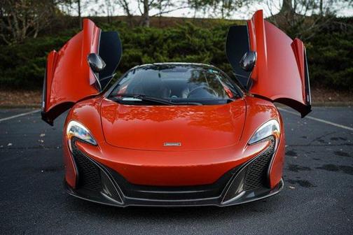 2016 McLaren 650S Base