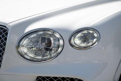 2022 Bentley Bentayga V8