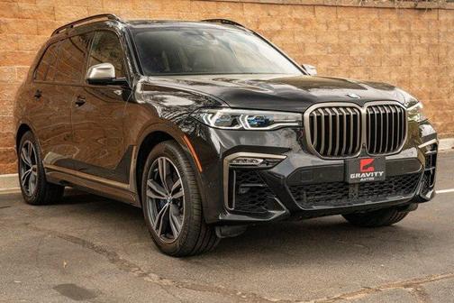 2022 BMW X7 M50i
