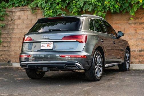 2022 Audi Q5 45 S line Premium Plus