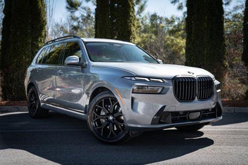 2023 BMW X7 xDrive40i