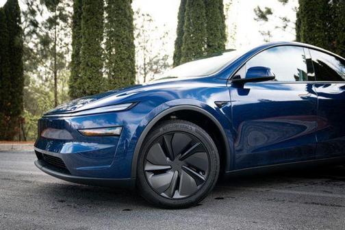 2026 Tesla Model Y Premium Rear-Wheel Drive