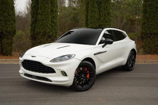 2022 Aston Martin DBX Base