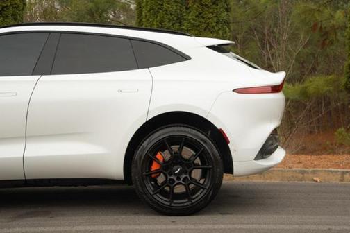 2022 Aston Martin DBX Base