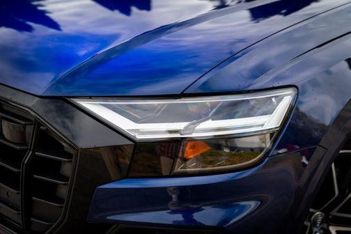 Navarra Blue Metallic 2021 Audi SQ8 4.0T Premium Plus