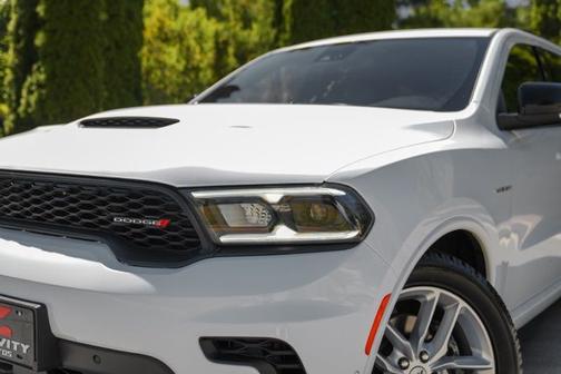 White Knuckle Clearcoat 2025 Dodge Durango R/T Plus