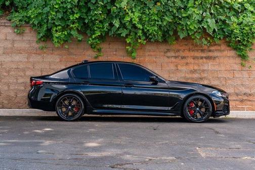 2023 BMW 540 i
