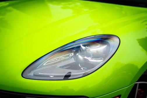 2022 Porsche Macan S