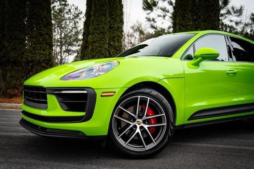 2022 Porsche Macan S