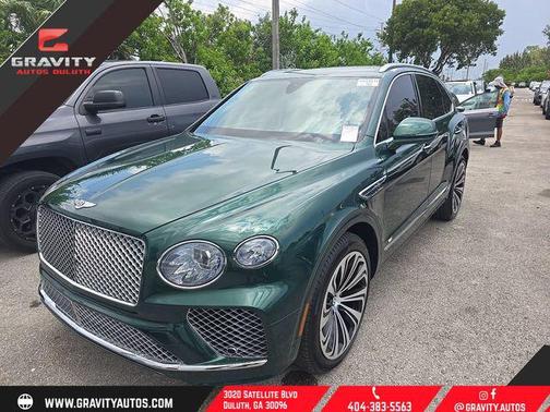 Green 2022 Bentley Bentayga V8