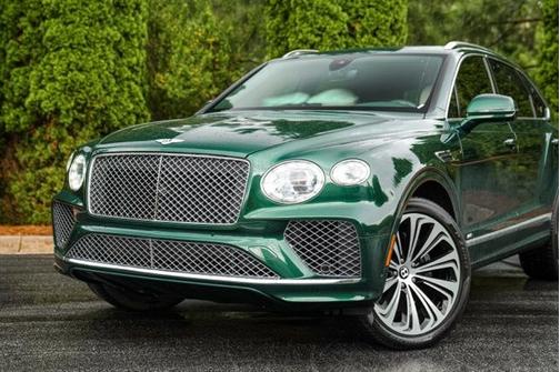 Green 2022 Bentley Bentayga V8