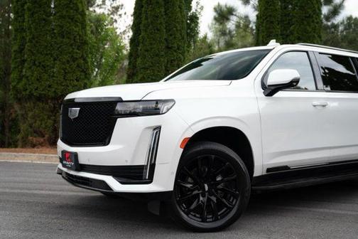 Crystal White Tricoat 2022 Cadillac Escalade ESV Sport