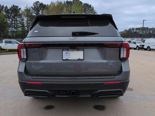 CARBONIZED GRAY METALLIC 2026 Ford Explorer ST-Line